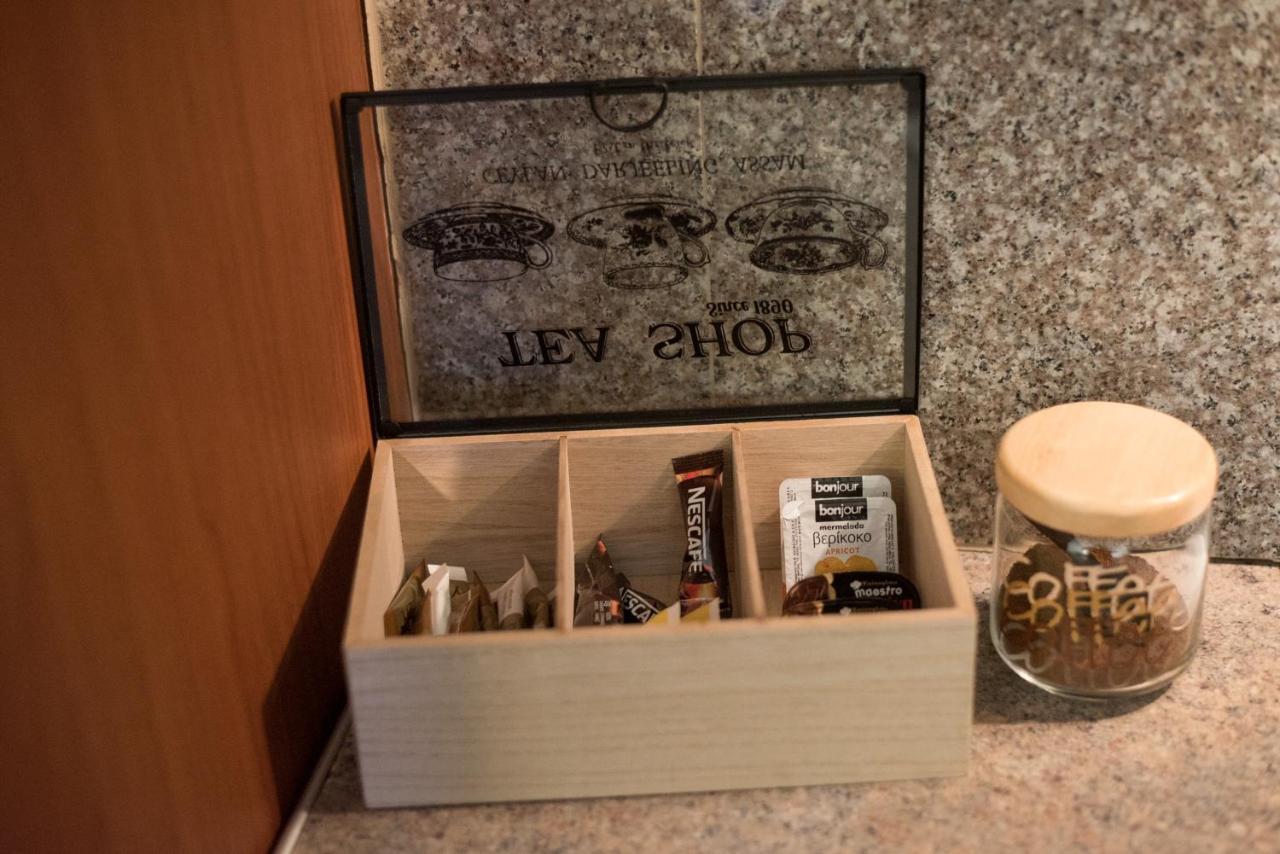 F.K Room Aigio Dış mekan fotoğraf